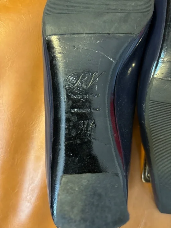 Roger Vivier Shoes - Picture 4 of 6